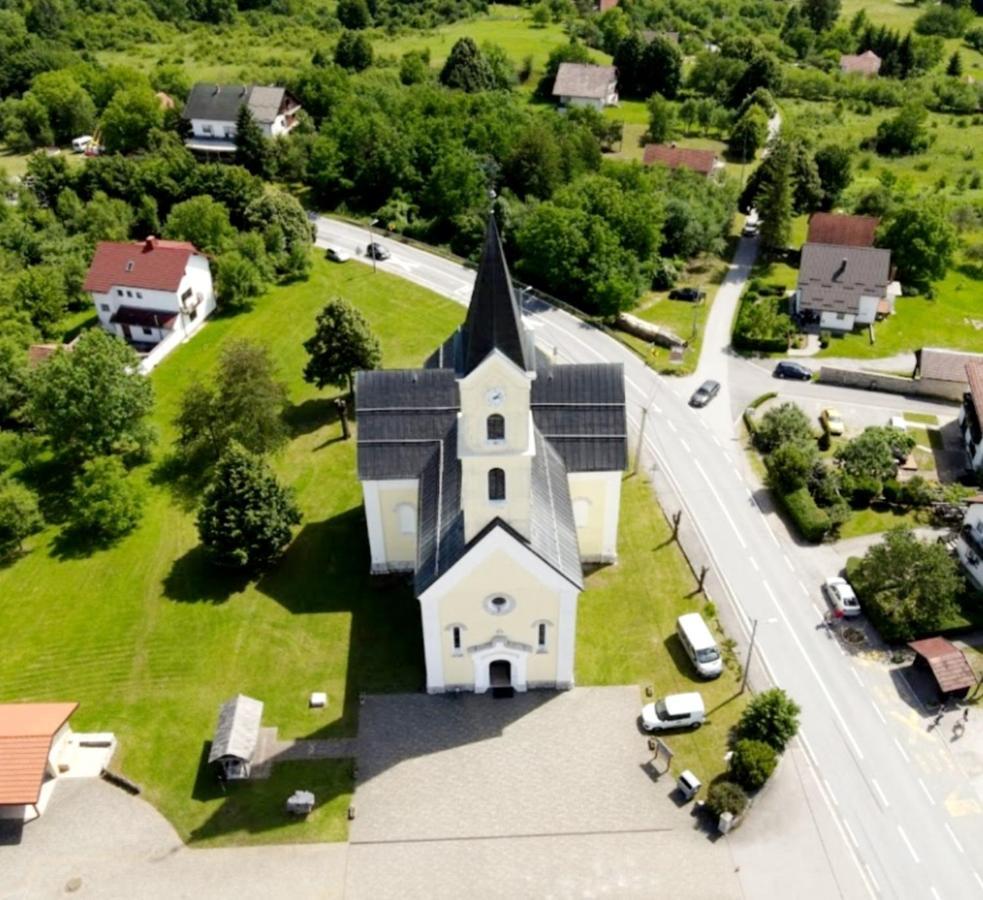 Apartman Josipa Drežnik Grad Exterior foto